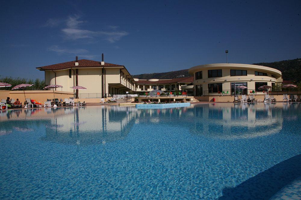 Hotel Resort Lido Degli Aranci Vibo Valentia Exterior photo
